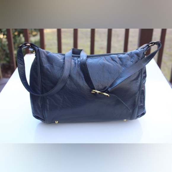 Vintage Etienne Aigner cross body bag - Picture 14 of 14